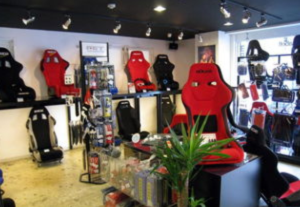 Auto accessories Geschäft in der Nähe